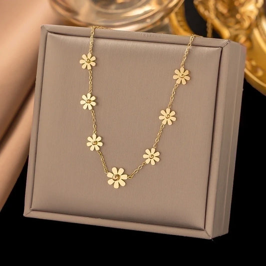 Pari Gul Necklace