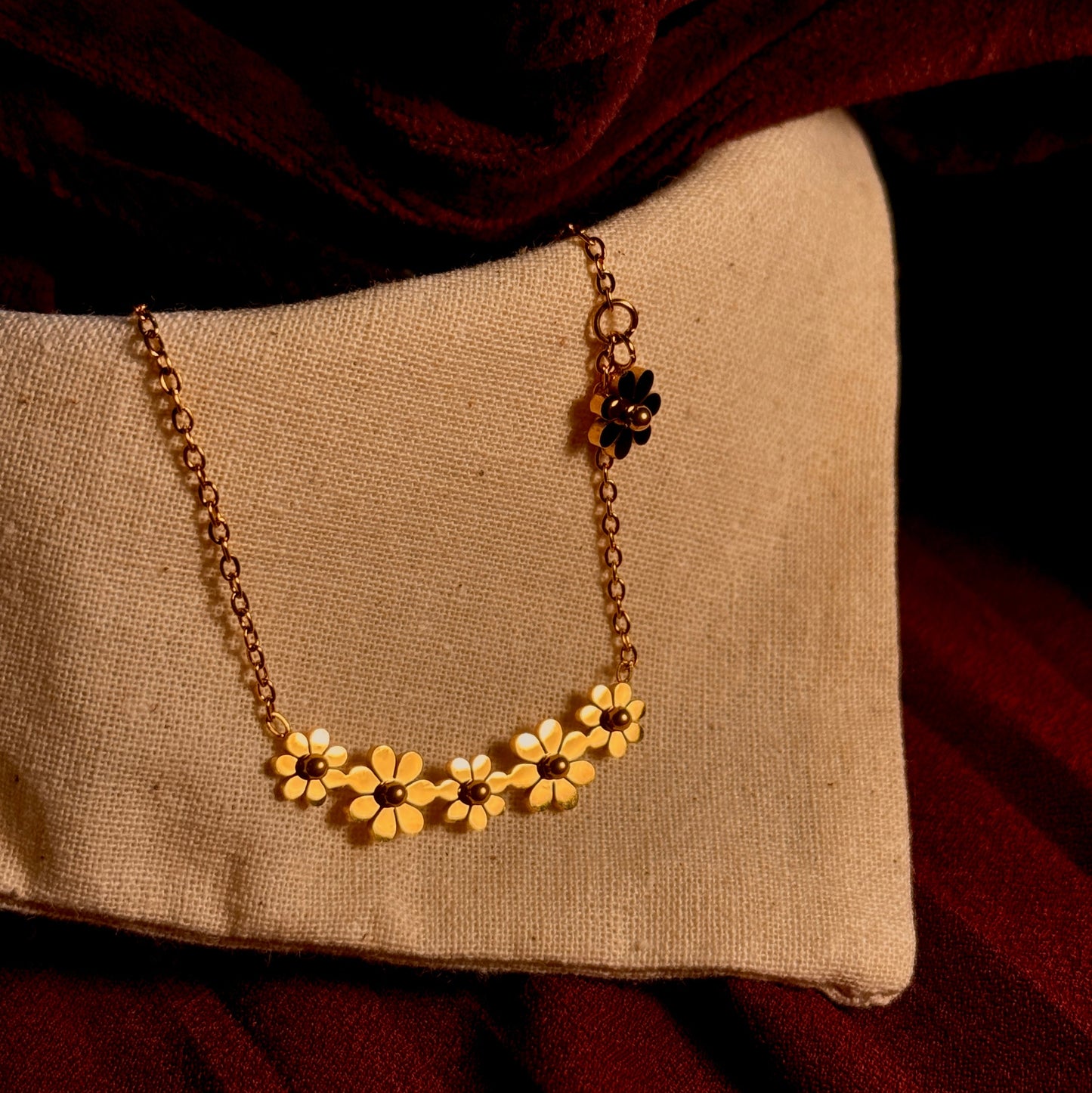Gul Necklace